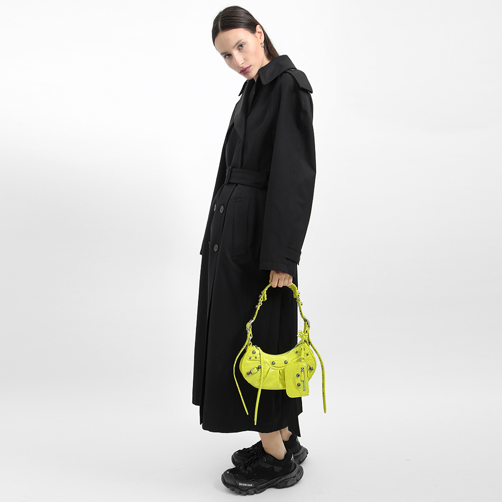 Balenciaga outfit n.8 : clothing, bags, shoes, sunglasses | Spring Summer 2023