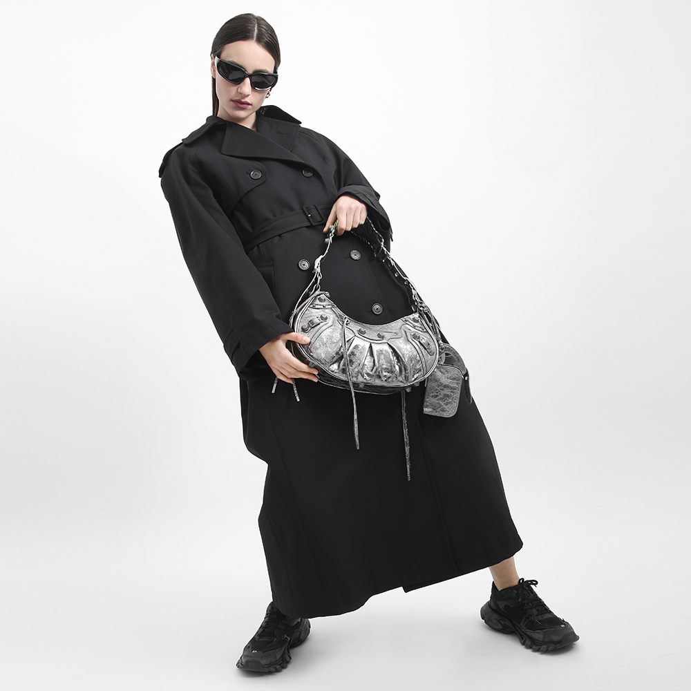 Balenciaga outfit n.18 : clothing, bags, shoes, sunglasses | Spring Summer 2023