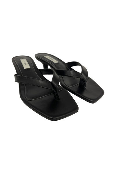 L’Apparition Scented Candle Image of 205 906 819 200